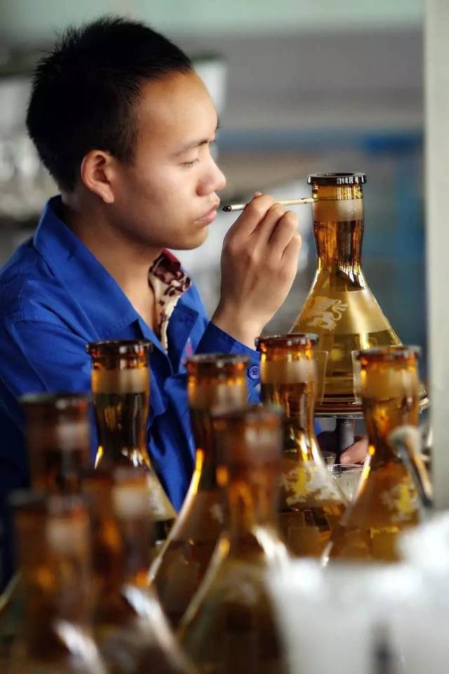 中国红海玻璃文化艺术园 一座名副其实的玻璃艺术殿堂与产业高地